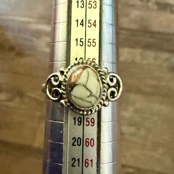 Wild Horse Turquoise Dainty Gemstone Statement Ring Southwestern Stone Band Sz 8 - Picture 2 of 6